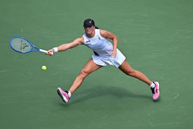 US Open - Fourth Round Iga Swiatek (POL) during her fourth round match at the 2025 US Open at Billie Jean National Tennis Center in New York City, NY, USA, on September 1, 2025. Photo by Corinne Dubreuil ABACAPRESS.COM New York City United States  Copyright: xDubreuilxCorinne ABACAx