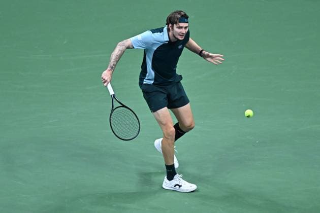 US Open - Fourth Round Alexander Bublik (KAZ) during his fourth round match at the 2025 US Open at Billie Jean National Tennis Center in New York City, NY, USA, on September 1, 2025. Photo by Corinne Dubreuil ABACAPRESS.COM New York City United States  Copyright: xDubreuilxCorinne ABACAx