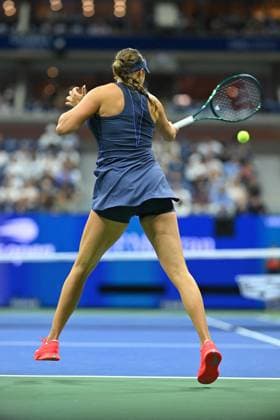 US Open - Fourth Round Amanda Anisimova (USA) during her fourth round match at the 2025 US Open at Billie Jean National Tennis Center in New York City, NY, USA, on September 1, 2025. Photo by Corinne Dubreuil ABACAPRESS.COM New York City United States  Copyright: xDubreuilxCorinne ABACAx