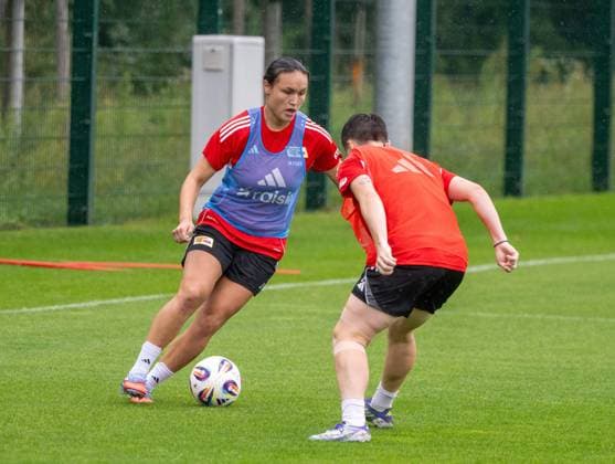 Fußball, Frauen, Saison 2025 2026, Google Pixel Frauen-Bundesliga, 1. FC Union Berlin, Training, v. l. Alma Aagaard (1. Frauen 1. FC Union), Tomke Schneider (1. Frauen 1. FC Union), 02.09. 2025, Copyright: xMatthiasxKochx