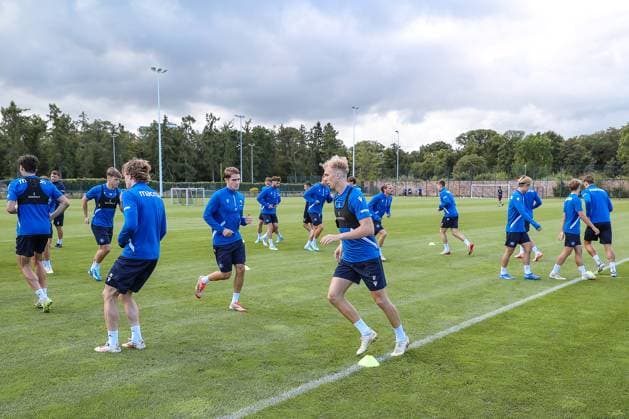 02.09.2025, Fußball, Training Karlsruher SC, 2. Fußball Bundesliga, Trainingsplatz am BBBank Wildpark Stadion Karlsruhe, Saison 2025 2026: Laugftraining Baden-Württemberg Deutschland