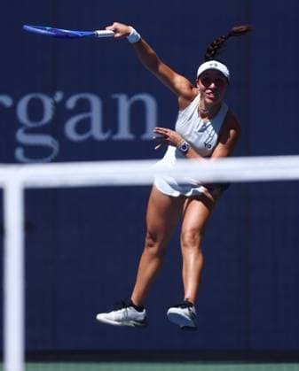 2025 US Open Tennis Championships, Day Ten, Billy Jean-King Tennis Centre, Flushing Meadows, New York, USA, 02 09 2025 Jessica Pegula (USA) in action during her Quarter Final match against Barbora Krejcikova (CZE) in the 2025 US Open at Flushing Meadows New York Billy Jean King Tennis Centre, Flushing Meadows New York USA Copyright: xMarkxGreenwoodx