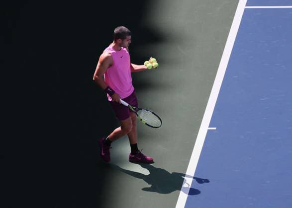 Carlos Alcaraz (ESP), von oben, US Open Championships 2023, USTA Billie Jean King National Tennis Center, Flushing Meadows, New York, USA . Copyright: xJuergenxHasenkopfx