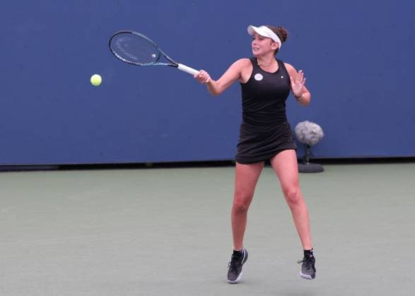 Sonja Zhenikhova (Schwarz) und Eva Bennemann (GER), Maedchen Doppel, Girls Doubles, US Open Championships 2023, USTA Billie Jean King National Tennis Center, Flushing Meadows, New York, USA . Copyright: xJuergenxHasenkopfx