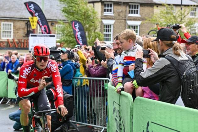 2025 Lloyds Tour of Britain Picture by Bruce Rollinson SWpix.com - 03 06 2025 - Cycling - 2025 Lloyds Tour of Britain - Stage 2: Stowmarket to Stowmarket - Team Presentation - Lotto rider and fans in the crowd Copyright: x xSWpix.comx(t axPhotographyxHubxLtd)xBrucexRollinson SWpix.comx SWP-3069-2202