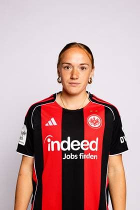 Lisanne Gräwe - Eintracht Frankfurt Frauen Porträttermin 2025 2026 1. BL Bundesliga Fußball Porträttermin, Headshot, Porträt, Vorstellung, Präsentation, Pressetermin 2025 2026 Studio Shooting Studioshooting