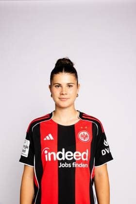 Noemi Ivelj - Eintracht Frankfurt Frauen Porträttermin 2025 2026 1. BL Bundesliga Fußball Porträttermin, Headshot, Porträt, Vorstellung, Präsentation, Pressetermin 2025 2026 Studio Shooting Studioshooting