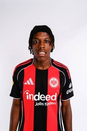 Junior Awusi - Eintracht Frankfurt II U21, U 21 Porträttermin 2025 2026 Hessenliga Fußball Porträttermin, Headshot, Porträt, Vorstellung, Präsentation, Pressetermin 2025 2026 Studio Shootion Studioshooting