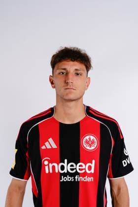 Jonas Bauer - Eintracht Frankfurt II U21, U 21 Porträttermin 2025 2026 Hessenliga Fußball Porträttermin, Headshot, Porträt, Vorstellung, Präsentation, Pressetermin 2025 2026 Studio Shootion Studioshooting
