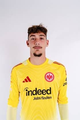 Sissis Efthymiou - Eintracht Frankfurt II U21, U 21 Porträttermin 2025 2026 Hessenliga Fußball Porträttermin, Headshot, Porträt, Vorstellung, Präsentation, Pressetermin 2025 2026 Studio Shooting Studioshooting