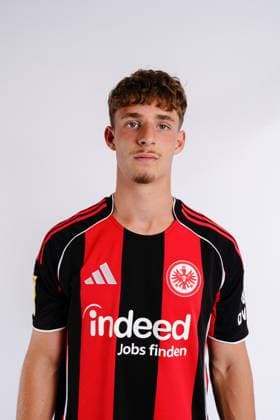 Nilo Neuendorff - Eintracht Frankfurt II U21, U 21 Porträttermin 2025 2026 Hessenliga Fußball Porträttermin, Headshot, Porträt, Vorstellung, Präsentation, Pressetermin 2025 2026 Studio Shooting Studioshooting