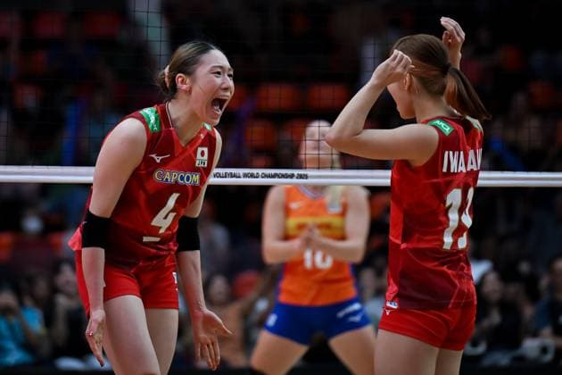 Netherlands v Japan - FIVB Women’s World Volleyball Championship BANGKOK, THAILAND - SEPTEMBER 3: Mayu Ishikawa (4) of Japan celebrates after scoring a point during the FIVB Women’s Volleyball World Championship, WM, Weltmeisterschaft quarterfinal match against the Netherlands at Huamark Indoor Stadium in Bangkok, Thailand, on September 3, 2025. Mustafa Hatipoglu Anadolu Banghok Thailand. Editorial use only. Please get in touch for any other usage.  Copyright: x2025xAnadoluxMustafaxHatipoglux