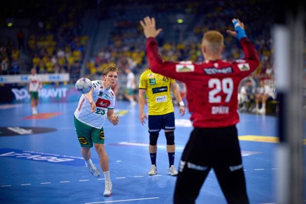 Niclas Benedict Heitkamp (23; TSV GWD Minden) wirft aufs Tor in der SAP Arena Handball I Herren I Saison 2025-2026 I Daikin HBL I 1. Spieltag I Rhein-Neckar Löwen – GWD Minden I 03.09.2025 Copyright: xMaxxMesterx