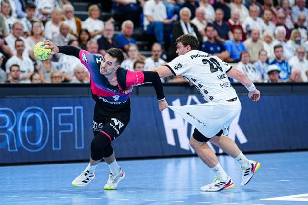 Filip Vistorop (HSG Wetzlar, 04), Lucas Laube (THW Kiel, 20) GER, THW Kiel vs. HSG Wetzlar, Handball, 1. Bundesliga, Spieltag 2, Saison 2025 2026, 03.09.2025 GER, THW Kiel vs. HSG Wetzlar, Handball, 1. Bundesliga, Spieltag 2, Saison 2025 2026, 03.09.2025 Kiel Copyright: xEibner-Pressefoto MarcelxvonxFehrnx EP_MFN
