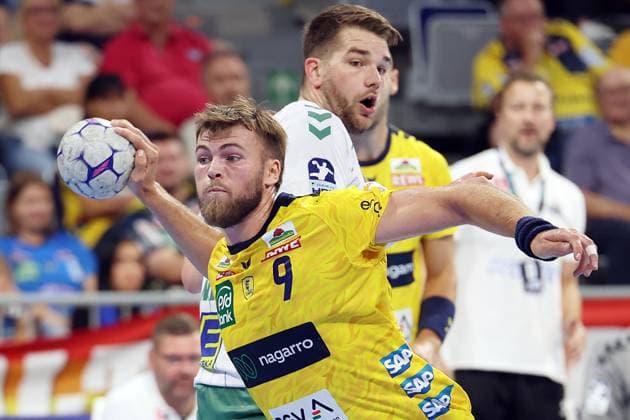 03.09.2025, xrekx, Handball Daikin HBL, Rhein Neckar Loewen - GWD Minden v.l. Steven Plucnar Jacobson (Rhein-Necker Loewen) (DFL DFB REGULATIONS PROHIBIT ANY USE OF PHOTOGRAPHS as IMAGE SEQUENCES and or QUASI-VIDEO) Mannheim