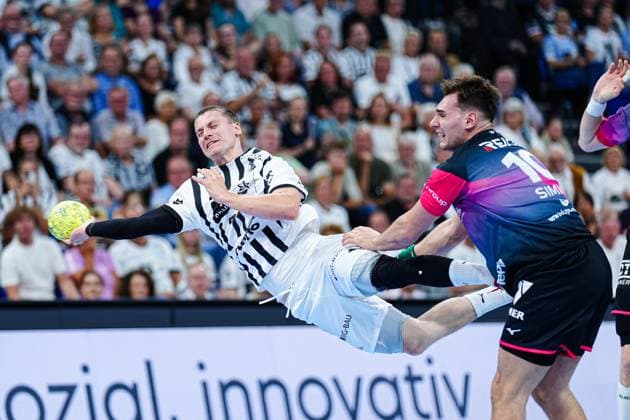 Wurf Tor Elias Ellefsen a Skipagotu (THW Kiel, 71) GER, THW Kiel vs. HSG Wetzlar, Handball, 1. Bundesliga, Spieltag 2, Saison 2025 2026, 03.09.2025 GER, THW Kiel vs. HSG Wetzlar, Handball, 1. Bundesliga, Spieltag 2, Saison 2025 2026, 03.09.2025 Kiel Copyright: xEibner-Pressefoto MarcelxvonxFehrnx EP_MFN