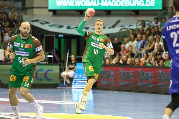 03.09.2025, xgox, Handball - Daikin HBL SC Magdeburg - ThSV Eisenach emspor, v.l. Gisli Thorgeir Kristjansson (Magdeburg, 10) am Ball, plays the ball Magdeburg