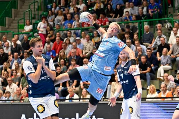 GER, 1.HBL, BHC06, BHC06 - HC Erlangen 03.09. 2025,Wuppertal ,Unihalle, GER, 1.Liqui Moly HBL, BHC06 - HC Erlangen 1.Liqui Moly HBL regulations prohibit any use of photographs as image sequences and or quasi-video im Bild Marek Nissen ( HC Erlangen 6 ) beim Wurf.
