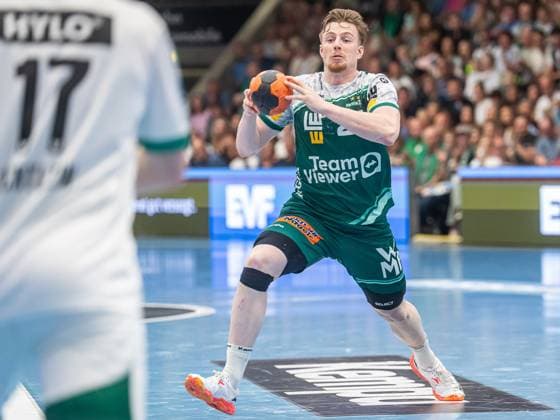 Erik Persson (Frisch Auf Goeppingen, 22) am Ball, Frisch Auf Goeppingen vs. Fuechse Berlin, Handball, 1. Bundesliga, Herren, Spielzeit 2025 2026, 03.09.2025, Frisch Auf Goeppingen vs. Fuechse Berlin, Handball, 1. Bundesliga, Herren, Spielzeit 2025 2026, 03.09.2025 Goeppingen Copyright: xEibner-Pressefoto MichaelxSchmidx EP_MST