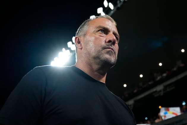 Rayo Vallecano de Madrid v FC Barcelona, Barca - LaLiga EA Sports Hansi Flick head coach of Barcelona during the La Liga EA Sports match between Rayo Vallecano de Madrid and FC Barcelona at Estadio de Vallecas on August 31, 2025 in Madrid, Spain. Madrid Spain  Copyright: xJosexBretonx originalFilename:bretonhernandez-rayovall250831_np9Y1.jpg