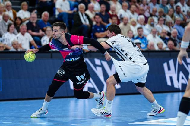 Filip Vistorop (HSG Wetzlar, 04), Lucas Laube (THW Kiel, 20) GER, THW Kiel vs. HSG Wetzlar, Handball, 1. Bundesliga, Spieltag 2, Saison 2025 2026, 03.09.2025 GER, THW Kiel vs. HSG Wetzlar, Handball, 1. Bundesliga, Spieltag 2, Saison 2025 2026, 03.09.2025 Kiel Copyright: xEibner-Pressefoto MarcelxvonxFehrnx EP_MFN