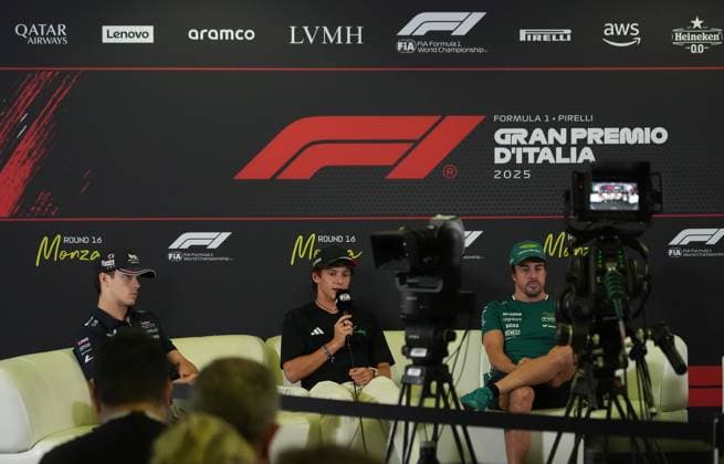 FORMULA 1 PIRELLI GRAN PREMIO D™ITALIA 2025 04.09.2025, Autodromo Nazionale Monza, Monza, FORMULA 1 PIRELLI GRAN PREMIO D™ITALIA 2025 , im Bild Franco Colapinto (ARG), BWT Alpine F1 Team, Andrea Kimi Antonelli (ITA), Mercedes-AMG Petronas Formula One Team, Fernando Alonso (ESP), Aston Martin Aramco Cognizant Formula One Team