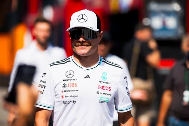 Formula 1 Pirelli Gran Premio d’Italia 2025 Dan Schiumarini OVERTAKE MAXPPP - Monza 04 09 2025 BOTTAS Valtteri (fin), Mercedes-AMG Petronas Formula One Team reserve driver, portrait at the Formula 1 Pirelli Gran Premio d’Italia 2025, the 16th round of the 2025 FIA Formula 1 World Championship, WM, Weltmeisterschaft at Autodromo Nazionale Monza in Monza, Italy, from 04 to 07 September 2025 Monza Italy  Copyright: xOVERTAKE MAXPPPxDanxSchiumarinix OVT202509048005 OVT202509048005