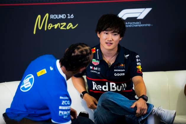 Formula 1 Pirelli Gran Premio d’Italia 2025 Dan Schiumarini OVERTAKE MAXPPP - Monza 04 09 2025 22 TSUNODA Yuki (jpn), Red Bull Racing, portrait ,44 HAMILTON Lewis (gbr), Scuderia Ferrari, portrait, conference de presse, press conference, PK, Pressekonferenz at the Formula 1 Pirelli Gran Premio d’Italia 2025, the 16th round of the 2025 FIA Formula 1 World Championship, WM, Weltmeisterschaft at Autodromo Nazionale Monza in Monza, Italy, from 04 to 07 September 2025 Monza Italy Copyright: xOVERTAKE MAXPPPxDanxSchiumarinix OVT202509048011 OVT202509048011