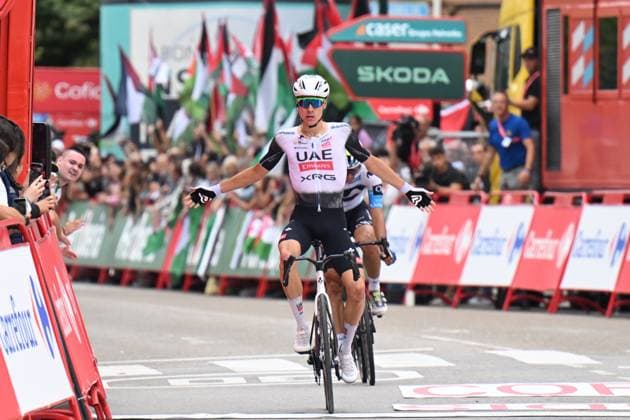 04-09-2025 Vuelta A Espana; Tappa 12 Laredo - Los Corrales De Buelna; 2025, Uae Team Emirates - Xrg; Ayuso Pesquera, Juan; Los Corrales De Buelna; 