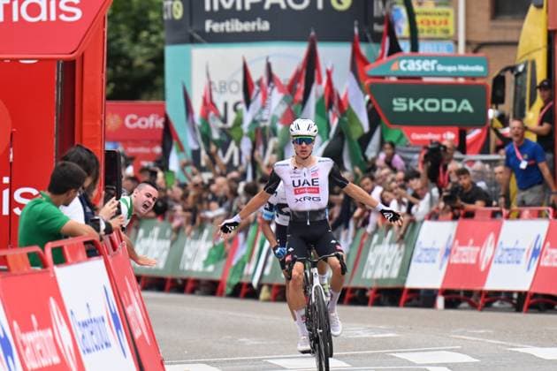 04-09-2025 Vuelta A Espana; Tappa 12 Laredo - Los Corrales De Buelna; 2025, Uae Team Emirates - Xrg; Ayuso Pesquera, Juan; Los Corrales De Buelna; 