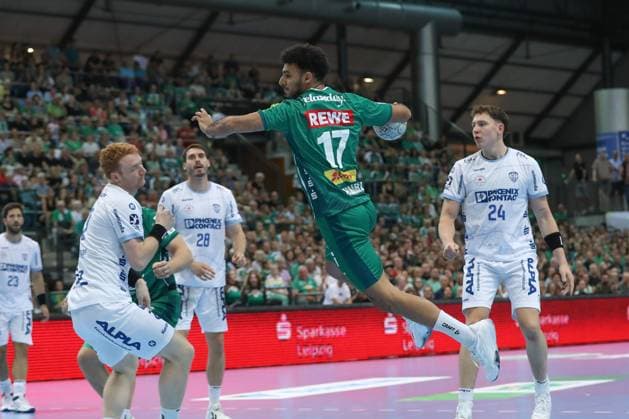 04.09.2025, xtgx, Handball, Daikin HBL, SC DHfK Leipzig - TBV Lemgo Lippe v.l. Ahmed Moustafa Khairi Nasralla (Leipzig, 17) wirft Tor, Torschuetze, erzielt Tor, Treffer, scores the goal Leipzig