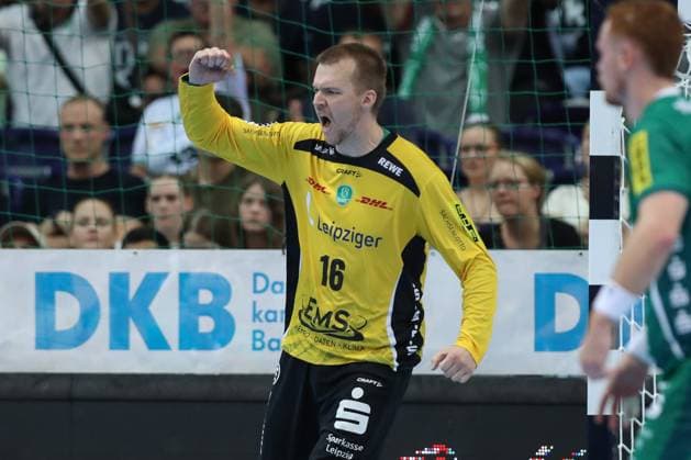 04.09.2025, xtgx, Handball, Daikin HBL, SC DHfK Leipzig - TBV Lemgo Lippe v.l. Tomas Mrkva (Leipzig, 16) Jubelt ueber gehaltenen Ball, abgewehrt, gehalten, Torhueter Leipzig