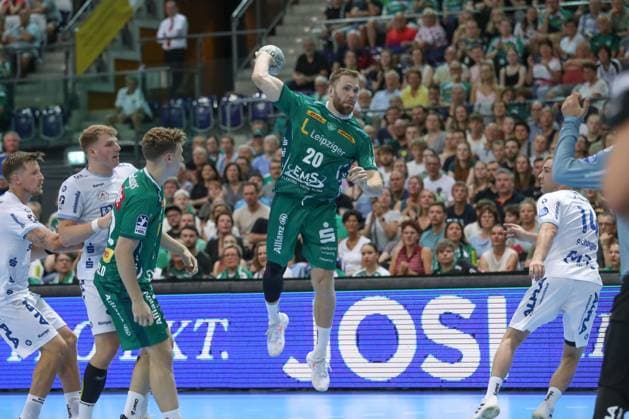 04.09.2025, xtgx, Handball, Daikin HBL, SC DHfK Leipzig - TBV Lemgo Lippe v.l. William Bogojevic (Leipzig, 20) wirft Tor, Torschuetze, erzielt Tor, Treffer, scores the goal Leipzig