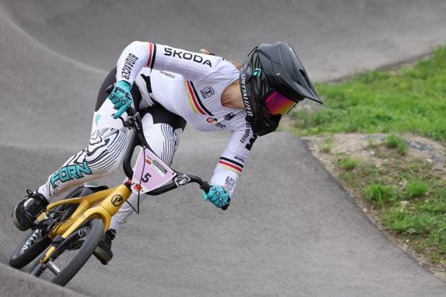 04 09 2025, Monthey, Monthey, 2025 UCI Mountain Bike World Championships, Alina Beck (GER) during her seeding run at the Pump Track competition Monthey Monthey Valais Switzerland Copyright: xJustPictures.ch FrancescoxMinghettix jp-en-FrMi-MNG_9446