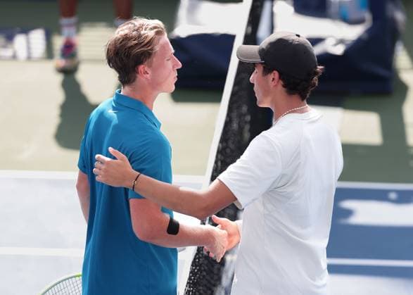 L-R.Max Schoenhaus gratuliert dem Sieger Ivan Ivanov (BUL), Jungen Einzel, Boys Singles, US Open Championships 2023, USTA Billie Jean King National Tennis Center, Flushing Meadows, New York, USA . L-R.Max Schoenhaus gratuliert dem Sieger Ivan Ivanov (BUL), Jungen Einzel, Boys Singles, US Open Championships 2023, USTA Billie Jean King National Tennis Center, Flushing Meadows, New York, USA . Copyright: xJuergenxHasenkopfx