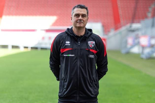 FC Ingolstadt 04; 3.Liga, Porträttermin 2025 2026, Mannschaftsarzt Dr. Sebastian Elsler (FCI) 3. Liga - FC Ingolstadt 04 Saison 2025 2026 Porträttermin 2025 2026