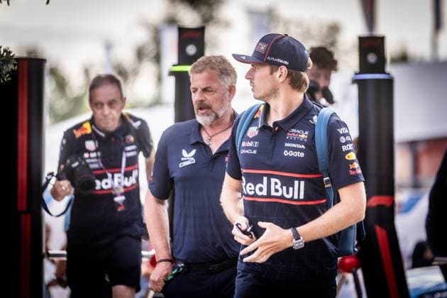 F1 ITALIAN GRAND PRIX FRIDAY Max Verstappen of the Netherlands and Oracle Red Bull Racing ahead of friday s practice of the F1 Grand Prix of Italy - Formula 1 Pirelli Gran Premio D Italia 2025 at Autodromo Nazionale Monza Circuit on September 05, 2025, in Monza, Italy. Copyright: xx 080A2727