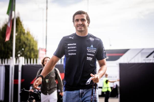 F1 ITALIAN GRAND PRIX FRIDAY Carlos Sainz Jr of Spain and Williams ahead of friday s practice of the F1 Grand Prix of Italy - Formula 1 Pirelli Gran Premio D Italia 2025 at Autodromo Nazionale Monza Circuit on September 05, 2025, in Monza, Italy. Copyright: xx 080A2795