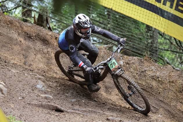 05 09 2025, ChampÃ ry, ChampÃ ry 2025 UCI Mountain Bike World Championships, Leo Schneppen Dardaine (CRC) during the downhill warmup before the Junior qualification ChampÃ ry Grand Paradis Valais Switzerland Copyright: xJustPictures.ch FrancescoxMinghettix jp-en-FrMi-MNG_1619