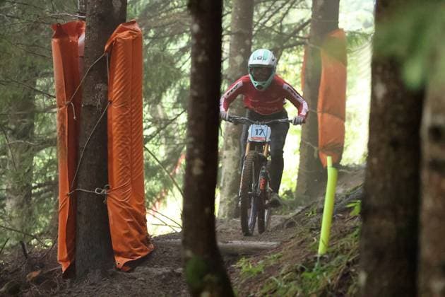 05 09 2025, ChampÃ ry, ChampÃ ry 2025 UCI Mountain Bike World Championships, Emma Bindhammer (AUT) during the Junior Women s Downhill qualification ChampÃ ry Grand Paradis Valais Switzerland Copyright: xJustPictures.ch FrancescoxMinghettix jp-en-FrMi-MNG_1985