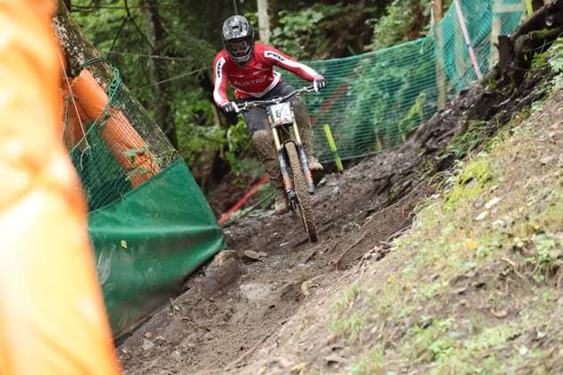 05 09 2025, ChampÃ ry, ChampÃ ry 2025 UCI Mountain Bike World Championships, Oliver Vogl (AUT) during the Junior Men s Downhill qualification ChampÃ ry Grand Paradis Valais Switzerland Copyright: xJustPictures.ch FrancescoxMinghettix jp-en-FrMi-MNG_2412