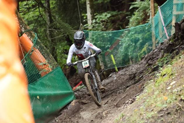 05 09 2025, ChampÃ ry, ChampÃ ry 2025 UCI Mountain Bike World Championships, Florian Bocquel (SUI) during the Junior Men s Downhill qualification ChampÃ ry Grand Paradis Valais Switzerland Copyright: xJustPictures.ch FrancescoxMinghettix jp-en-FrMi-MNG_2440