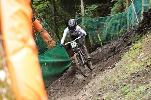 05 09 2025, ChampÃ ry, ChampÃ ry 2025 UCI Mountain Bike World Championships, Florian Bocquel (SUI) during the Junior Men s Downhill qualification ChampÃ ry Grand Paradis Valais Switzerland Copyright: xJustPictures.ch FrancescoxMinghettix jp-en-FrMi-MNG_2444