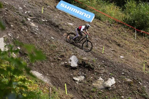 05 09 2025, ChampÃ ry, ChampÃ ry 2025 UCI Mountain Bike World Championships, NoÃ Forlin (SUI) during the Junior Men s Downhill qualification ChampÃ ry Grand Paradis Valais Switzerland Copyright: xJustPictures.ch FrancescoxMinghettix jp-en-FrMi-MNG_2490