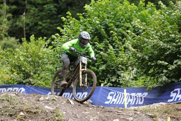 05 09 2025, ChampÃ ry, ChampÃ ry 2025 UCI Mountain Bike World Championships, Max Å½vegla (SLO) during the Junior Men s Downhill qualification ChampÃ ry Grand Paradis Valais Switzerland Copyright: xJustPictures.ch FrancescoxMinghettix jp-en-FrMi-MNG_2533