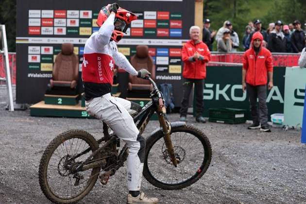 05 09 2025, ChampÃ ry, ChampÃ ry 2025 UCI Mountain Bike World Championships, Marius Krähenbühl (SUI) during the Junior Men s Downhill qualification ChampÃ ry Grand Paradis Valais Switzerland Copyright: xJustPictures.ch FrancescoxMinghettix jp-en-FrMi-MNG_2768