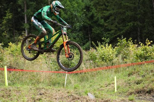 05 09 2025, ChampÃ ry, ChampÃ ry 2025 UCI Mountain Bike World Championships, Darragh Ryan (IRL) during the Junior Men s Downhill qualification ChampÃ ry Grand Paradis Valais Switzerland Copyright: xJustPictures.ch FrancescoxMinghettix jp-en-FrMi-MNG_2663