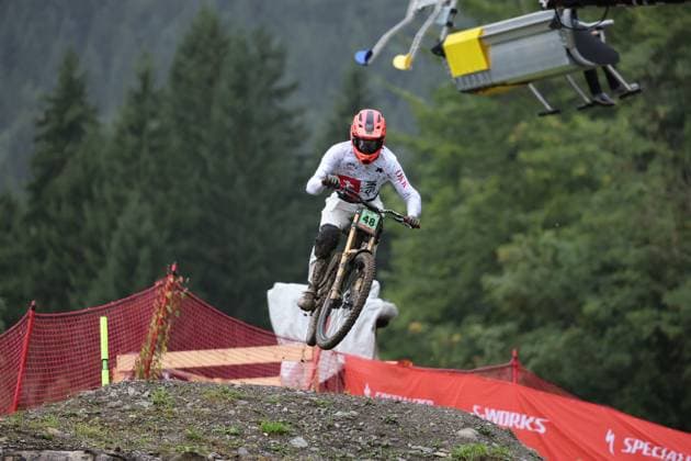 05 09 2025, ChampÃ ry, ChampÃ ry 2025 UCI Mountain Bike World Championships, Marius Krähenbühl (SUI) during the Junior Men s Downhill qualification ChampÃ ry Grand Paradis Valais Switzerland Copyright: xJustPictures.ch FrancescoxMinghettix jp-en-FrMi-MNG_2735