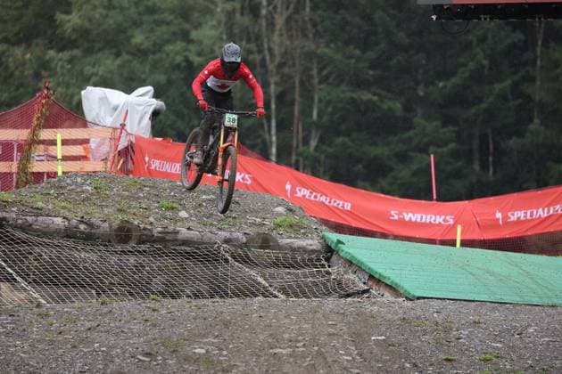 05 09 2025, ChampÃ ry, ChampÃ ry 2025 UCI Mountain Bike World Championships, Anthony Shelly (CAN) during the Junior Men s Downhill qualification ChampÃ ry Grand Paradis Valais Switzerland Copyright: xJustPictures.ch FrancescoxMinghettix jp-en-FrMi-MNG_2985