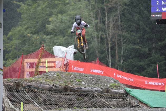 05 09 2025, ChampÃ ry, ChampÃ ry 2025 UCI Mountain Bike World Championships, Raoul Schneeberger (SUI) during the Junior Men s Downhill qualification ChampÃ ry Grand Paradis Valais Switzerland Copyright: xJustPictures.ch FrancescoxMinghettix jp-en-FrMi-MNG_3095